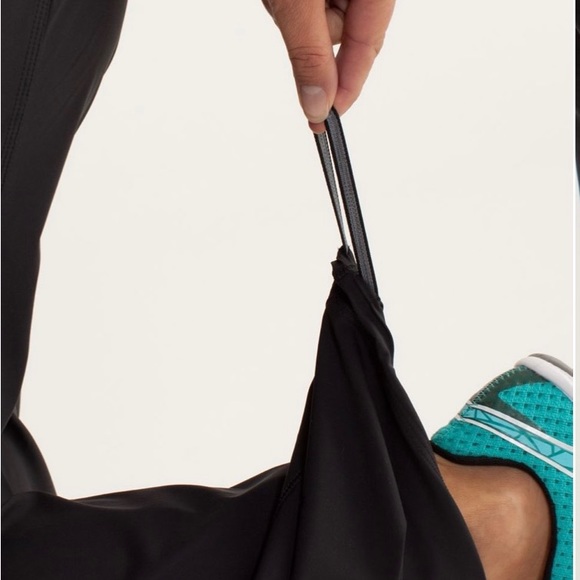 Lululemon Black Dog Runner Pants size 6 Small *No Liner - Picture 5 of 9